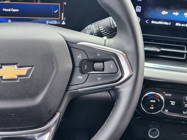 Used 2025 Chevrolet Trax LT w/ LT Convenience Package image 29