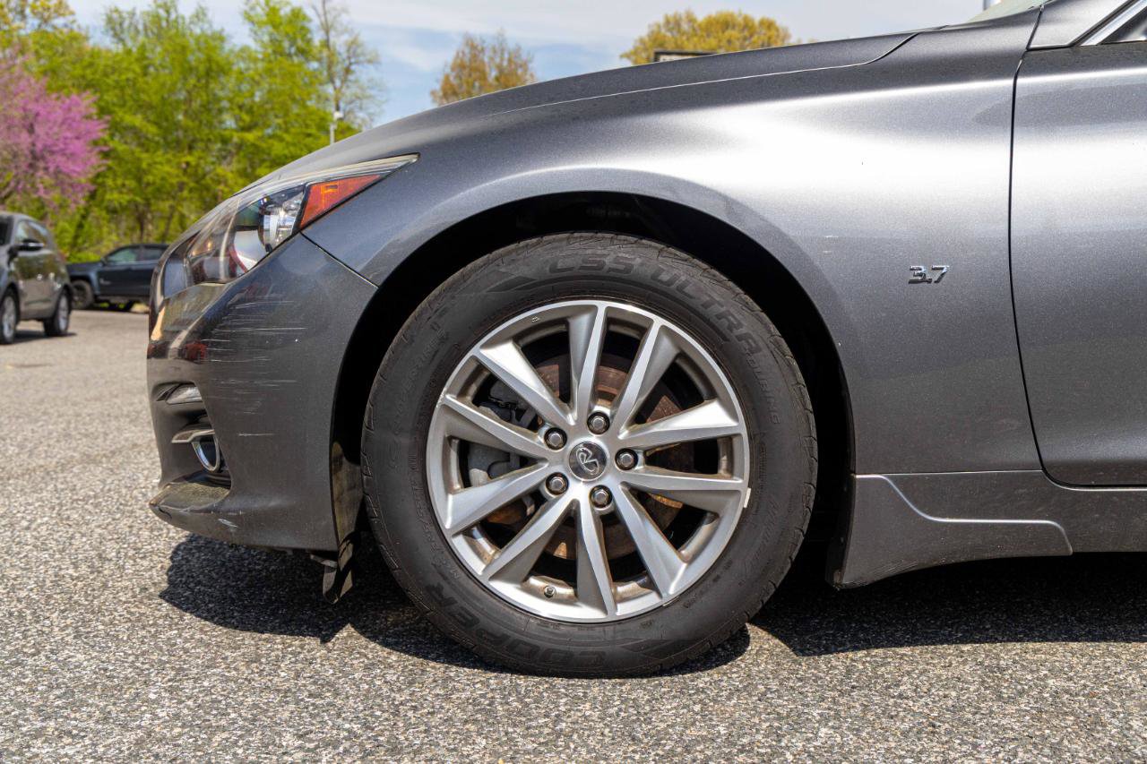 Used 2015 INFINITI Q50 Premium w/ Navigation Package AWD/4WD image 10
