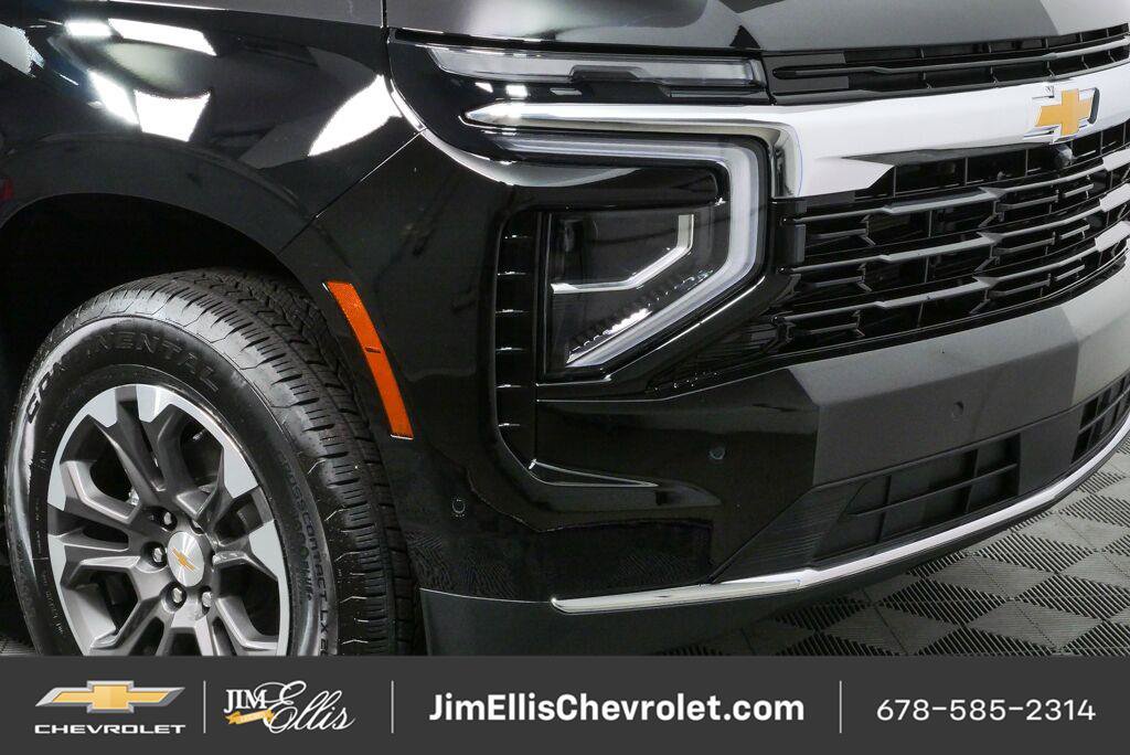 New 2026 Chevrolet Suburban LS RWD image 34