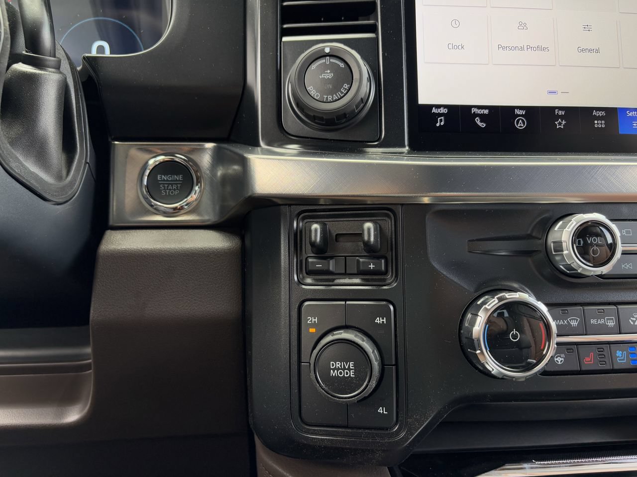 New 2026 Ford F350 King Ranch w/ Chrome Package AWD/4WD image 18