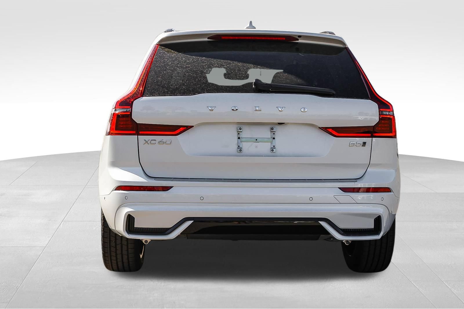 New 2026 Volvo XC60 B5 Plus w/ Climate Package AWD/4WD image 6