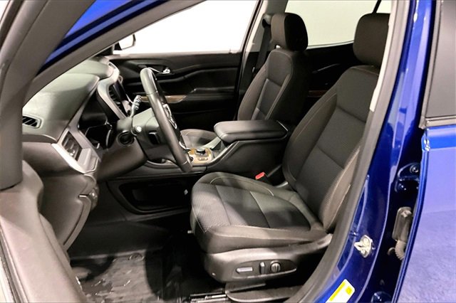 Used 2023 GMC Acadia SLE image 22