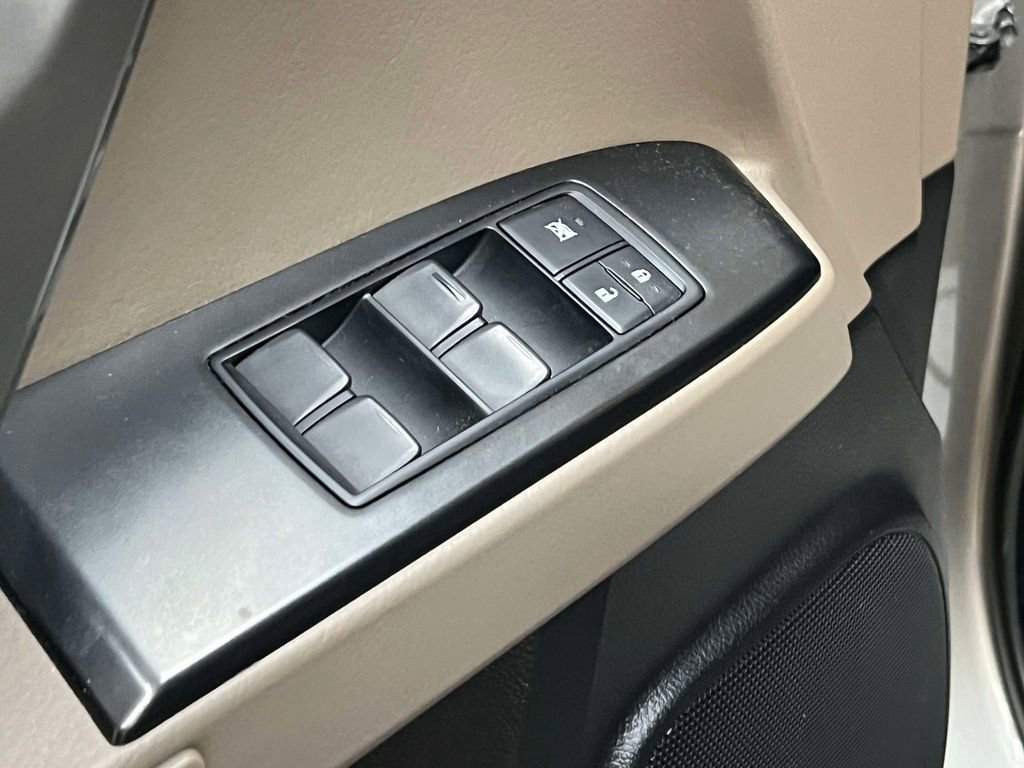 Used 2022 Lexus GX 460 Premium w/ Premium Package AWD/4WD image 16
