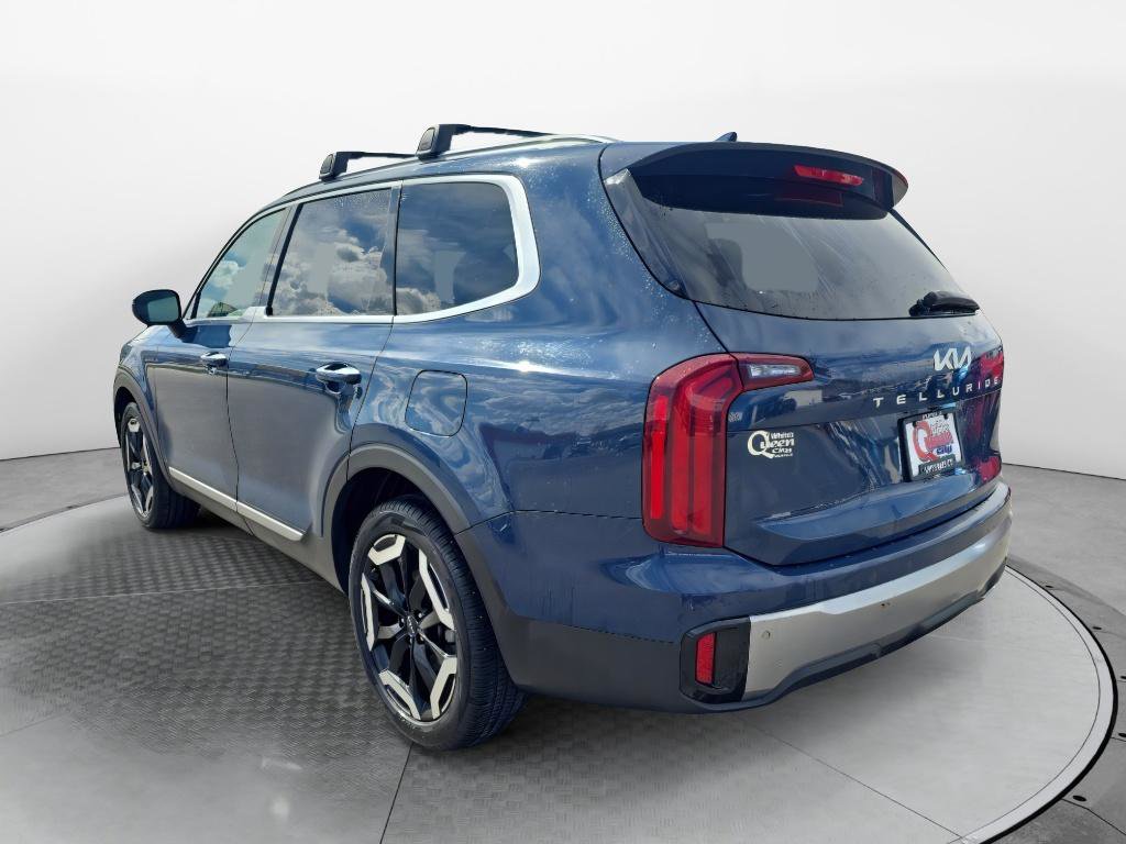Used 2025 Kia Telluride S image 3