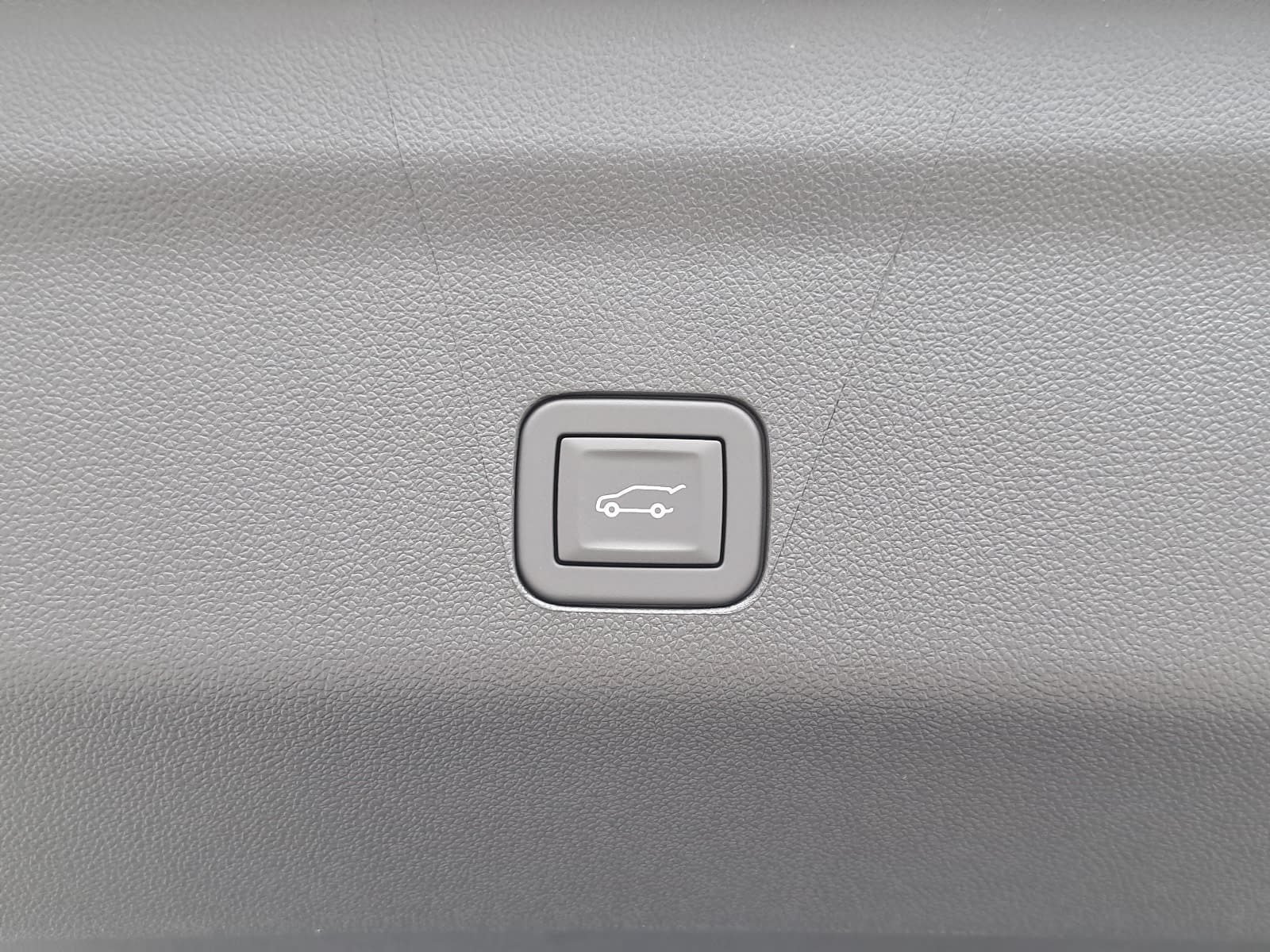 Used 2026 Chevrolet Suburban RST w/ Comfort Package RWD image 15