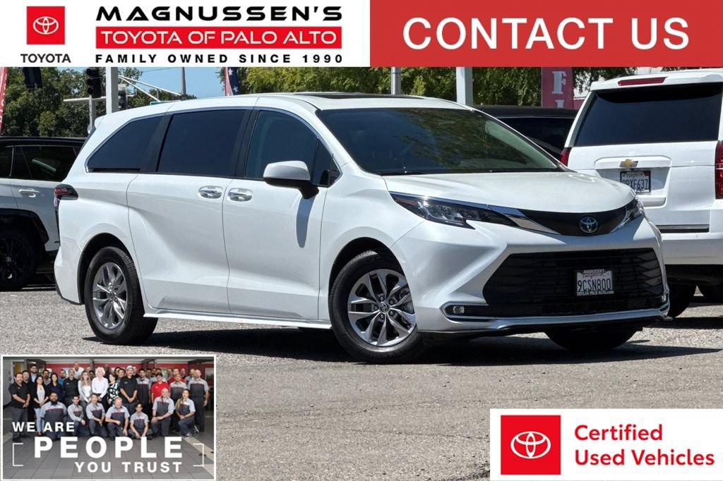 Certified 2022 Toyota Sienna XLE