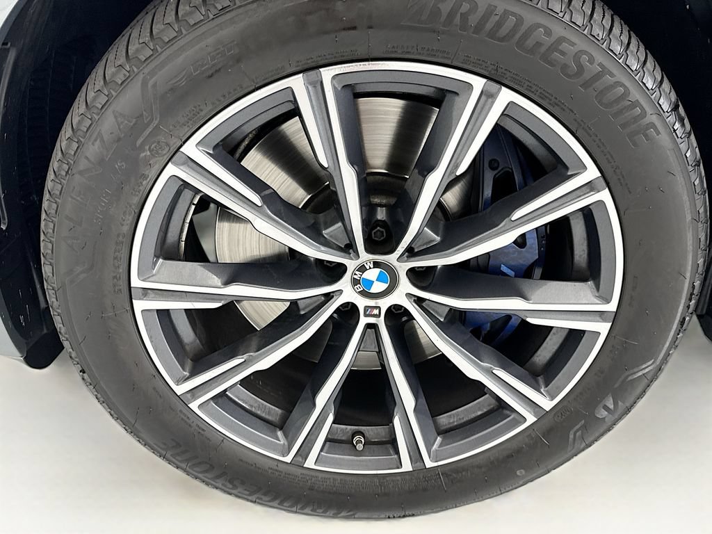 Used 2024 BMW X5 M60i AWD/4WD image 29