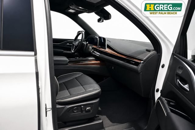 Used 2023 Cadillac Escalade Premium Luxury RWD image 14
