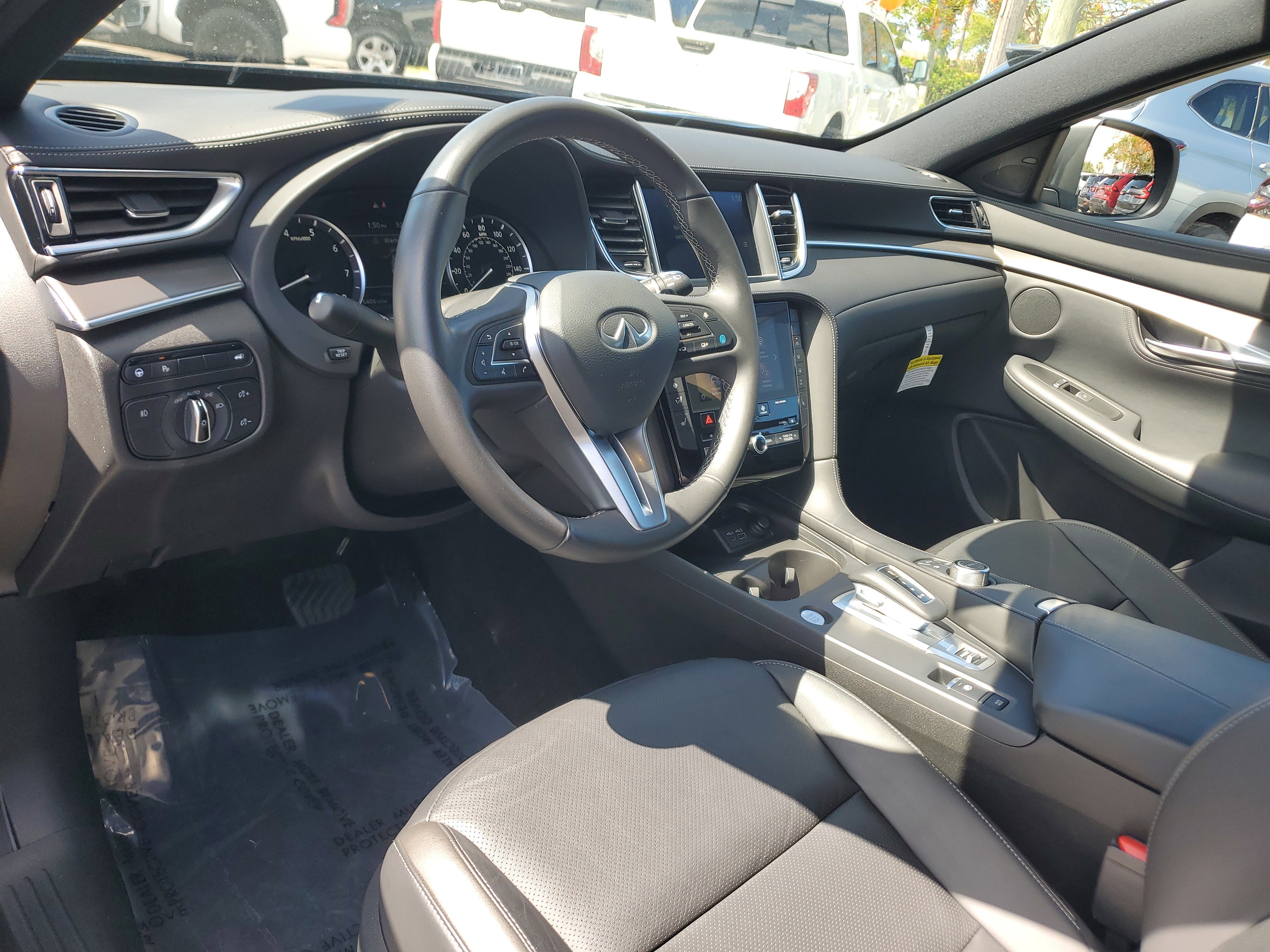 Used 2025 INFINITI QX55 Luxe image 9