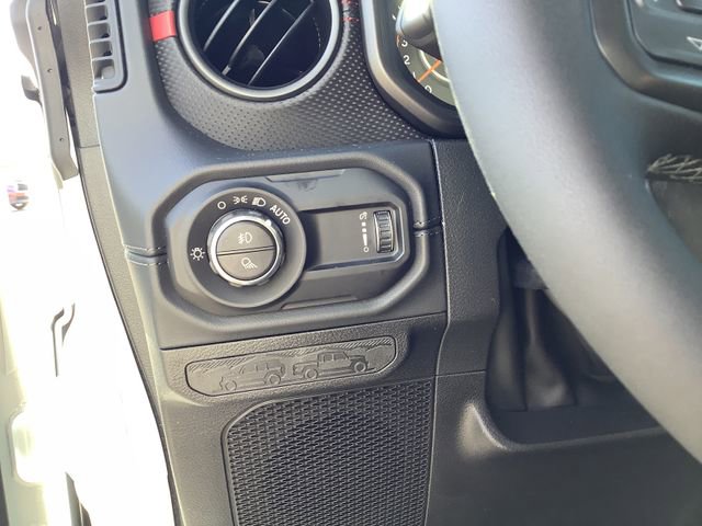 New 2026 Jeep Gladiator Mojave image 14