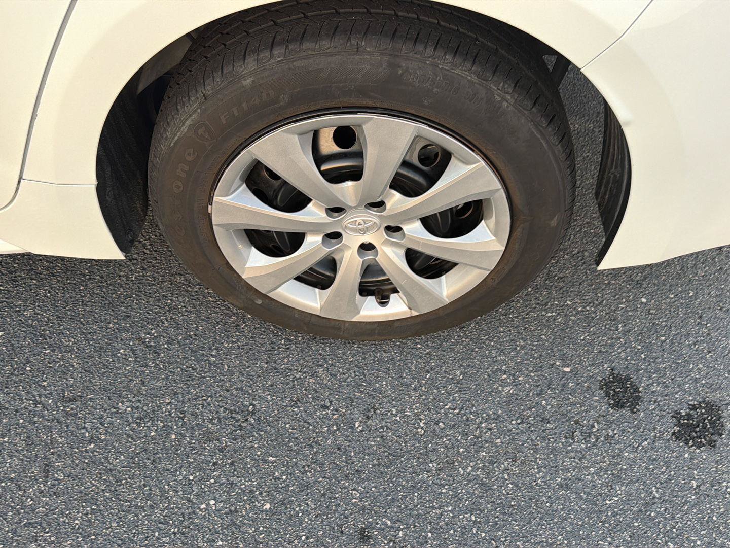 Certified 2025 Toyota Corolla LE FWD image 35