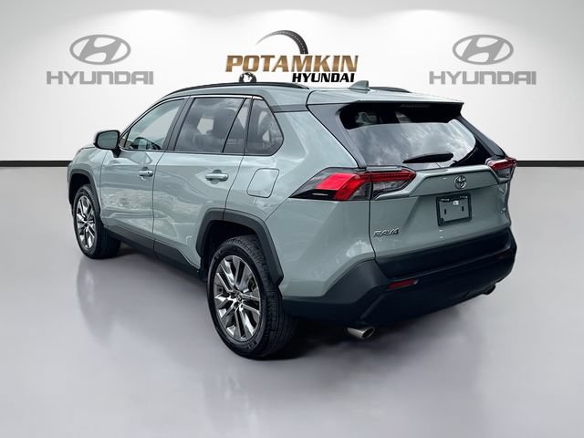 Used 2023 Toyota RAV4 XLE Premium FWD image 7