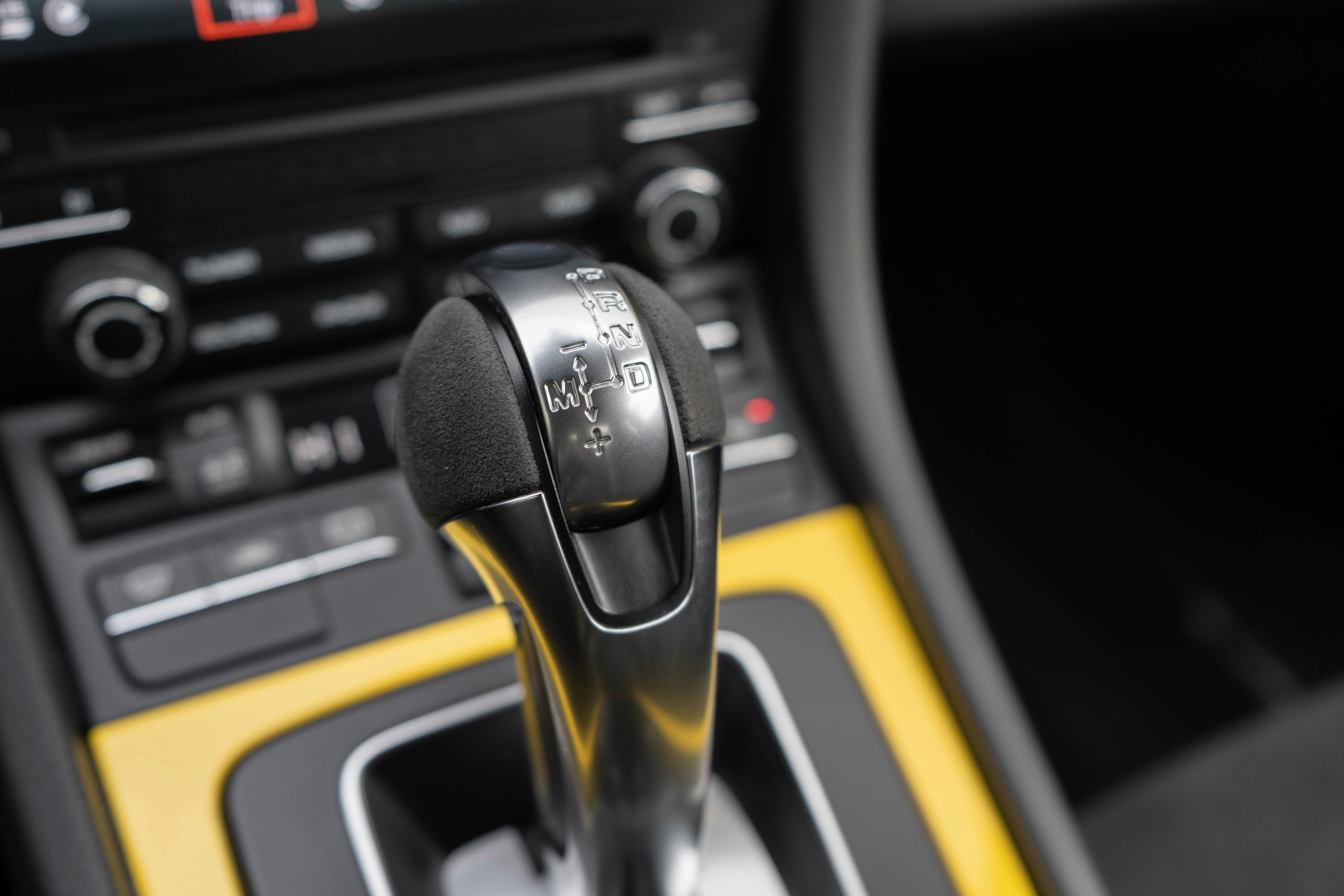 Used 2018 Porsche 911 GT3 w/ Sport Chrono Package RWD image 26