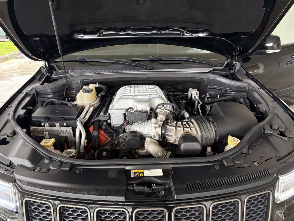 Used 2018 Jeep Grand Cherokee Trackhawk AWD/4WD image 11