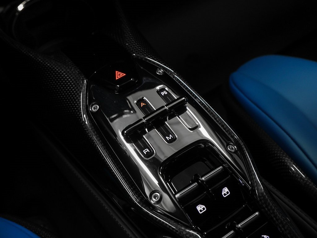 Used 2023 Ferrari SF90 Spider image 63