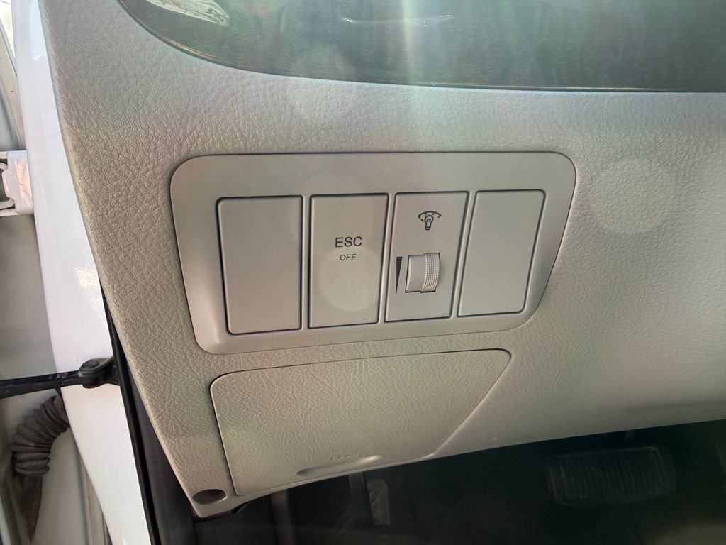 Used 2009 Hyundai Santa Fe GLS w/ Popular Equipment Pkg 2 FWD image 19