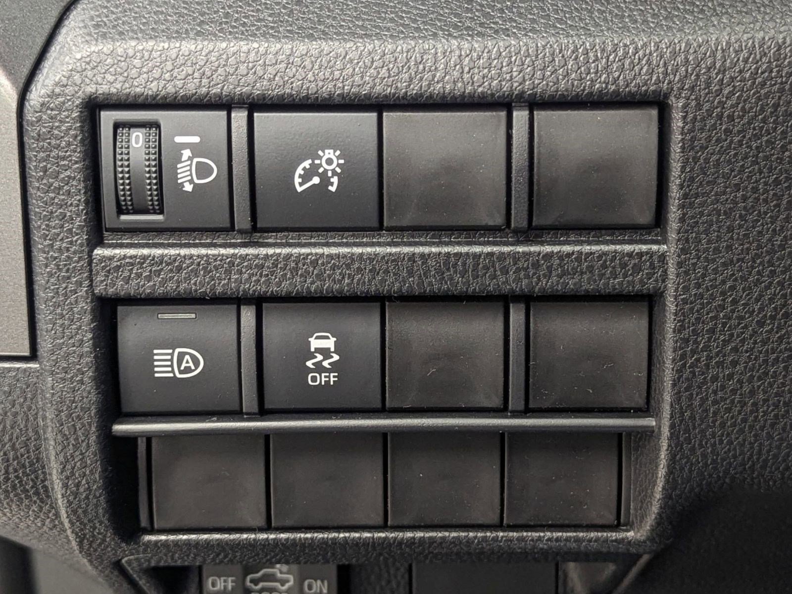 New 2025 Toyota Tacoma SR image 14