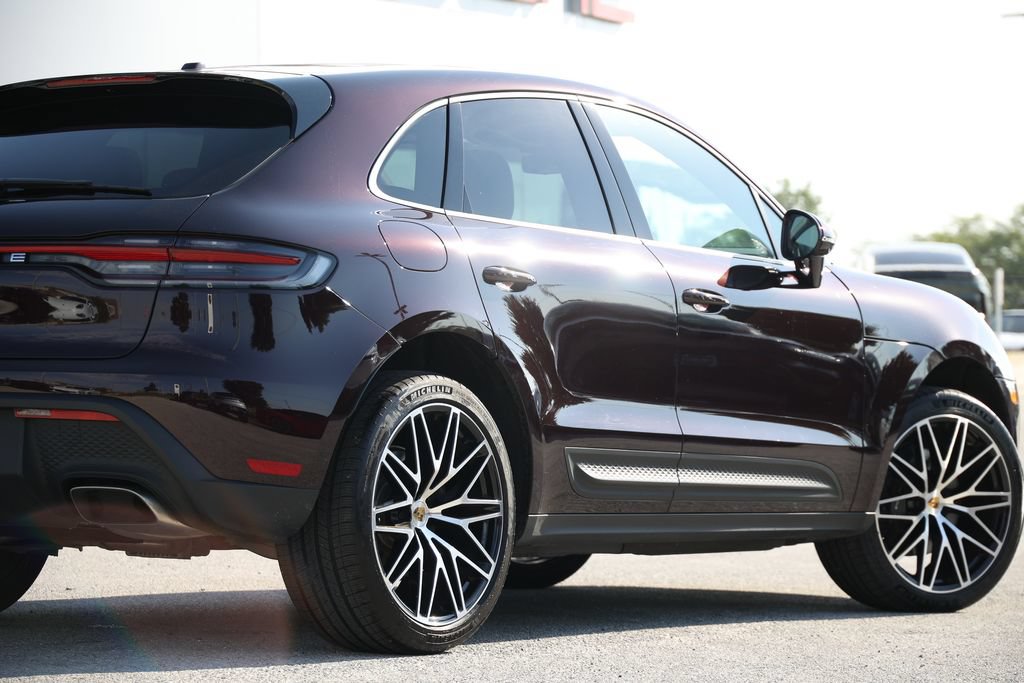 Certified 2026 Porsche Macan AWD/4WD image 16