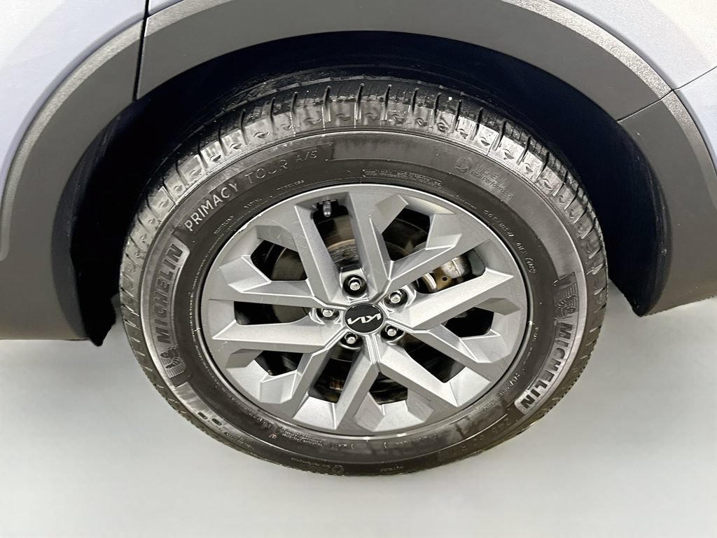 Used 2024 Kia Telluride LX AWD/4WD image 36