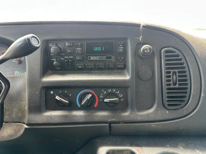 Used 2003 Dodge B2500 RWD image 40