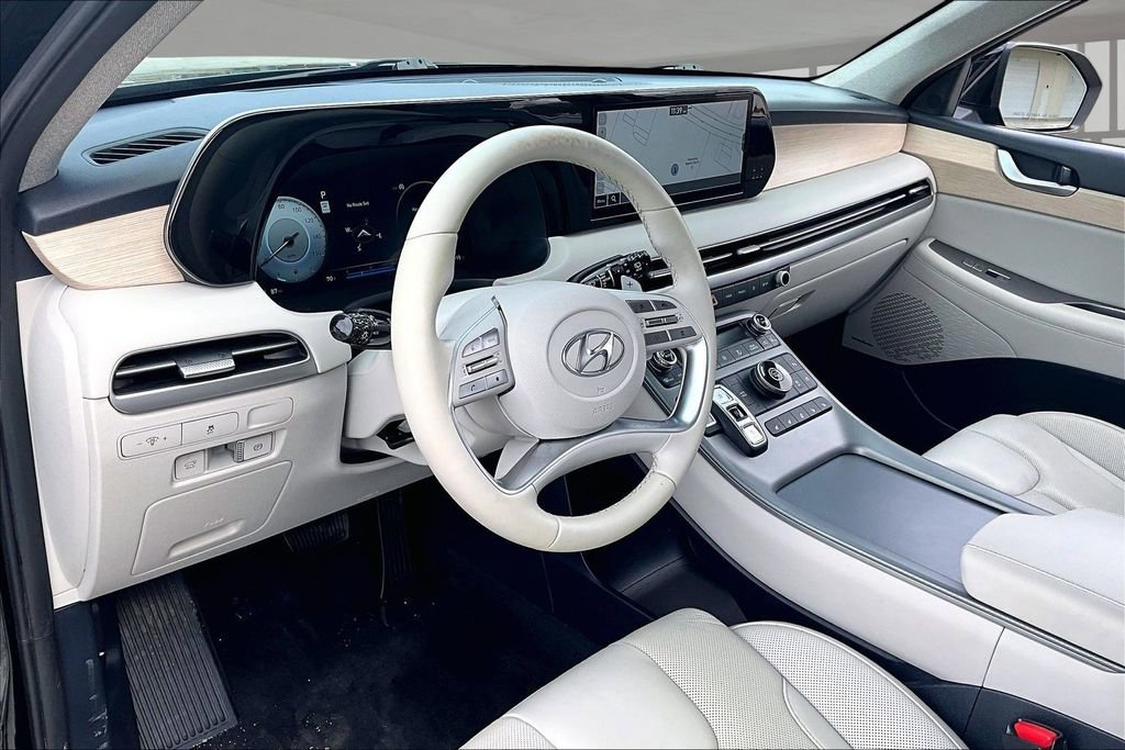 Used 2023 Hyundai Palisade Limited image 17