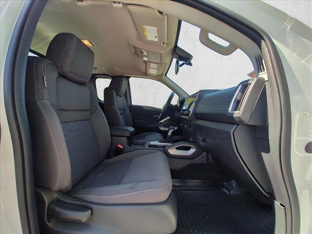 Used 2025 Nissan Frontier SV RWD image 19