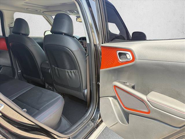 Used 2025 Kia Soul GT-Line w/ GT-Line Technology Package FWD image 23