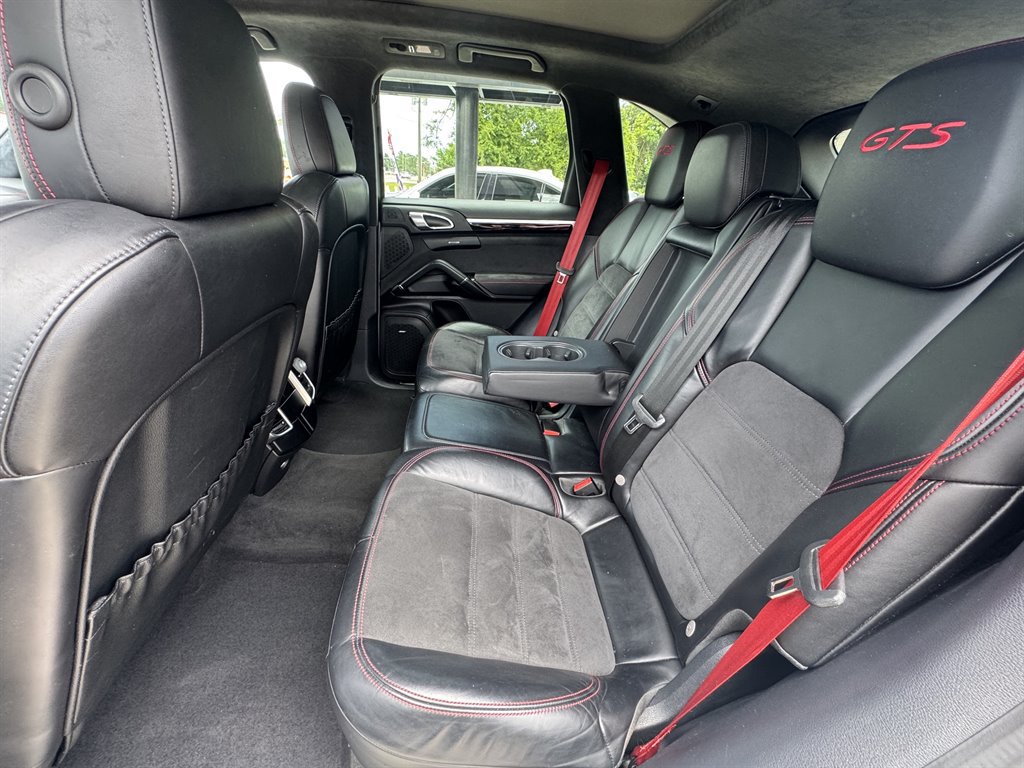 Used 2018 Porsche Cayenne GTS AWD/4WD image 13