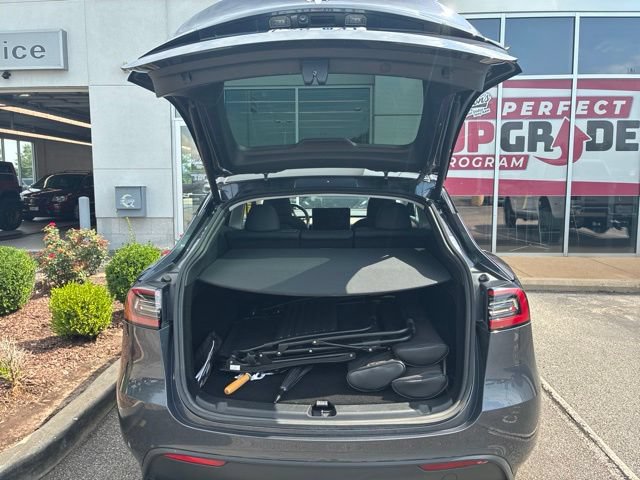 Used 2024 Tesla Model Y Long Range AWD/4WD image 7