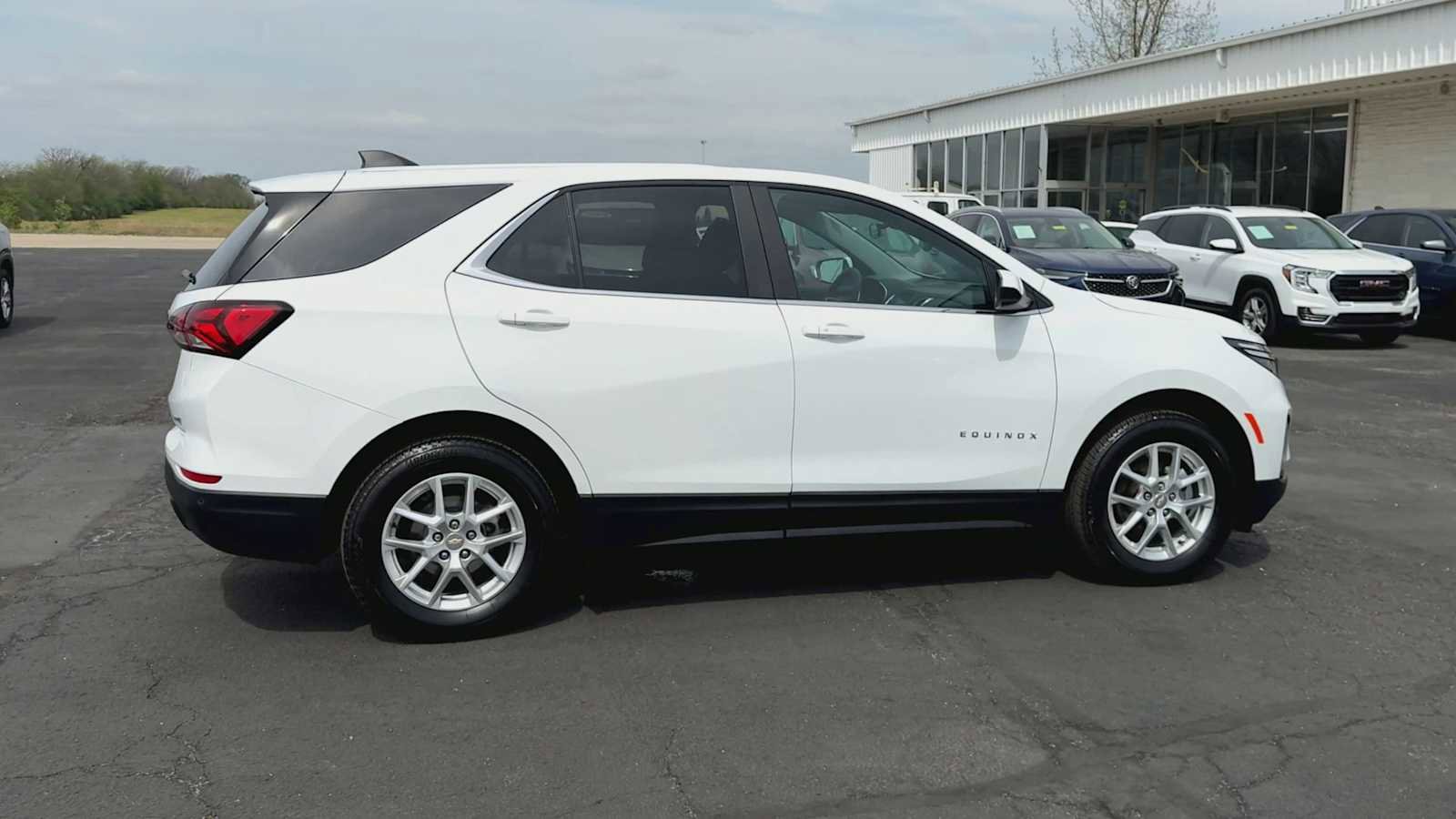 Certified 2024 Chevrolet Equinox LT image 9