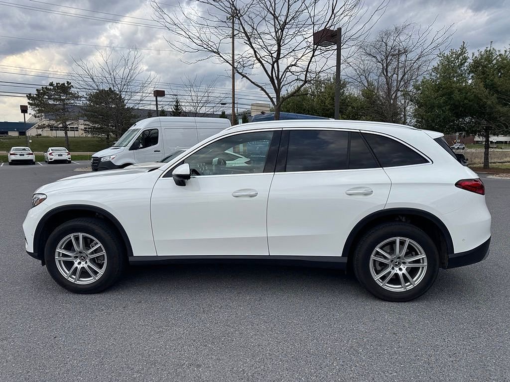 Used 2023 Mercedes-Benz GLC 300 4MATIC image 6