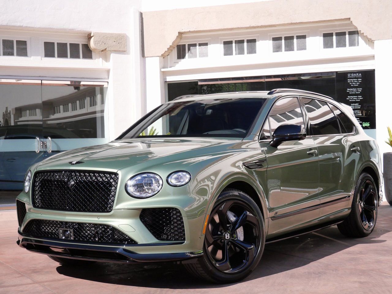 Used 2025 Bentley Bentayga AWD/4WD image 11