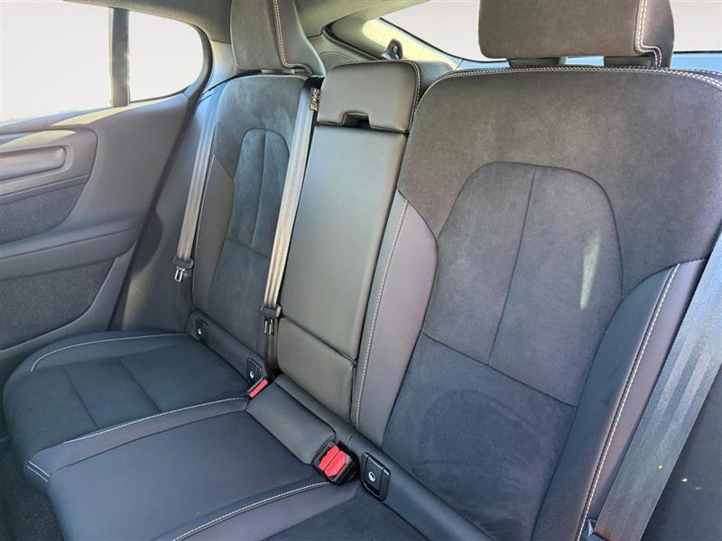 Used 2024 Volvo C40 P8 Recharge Ultimate w/ Protection Package Premier RWD image 14