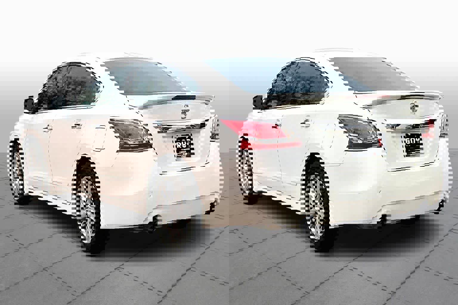 Used 2014 Nissan Altima 2.5 SL w/ Technology Package image 10