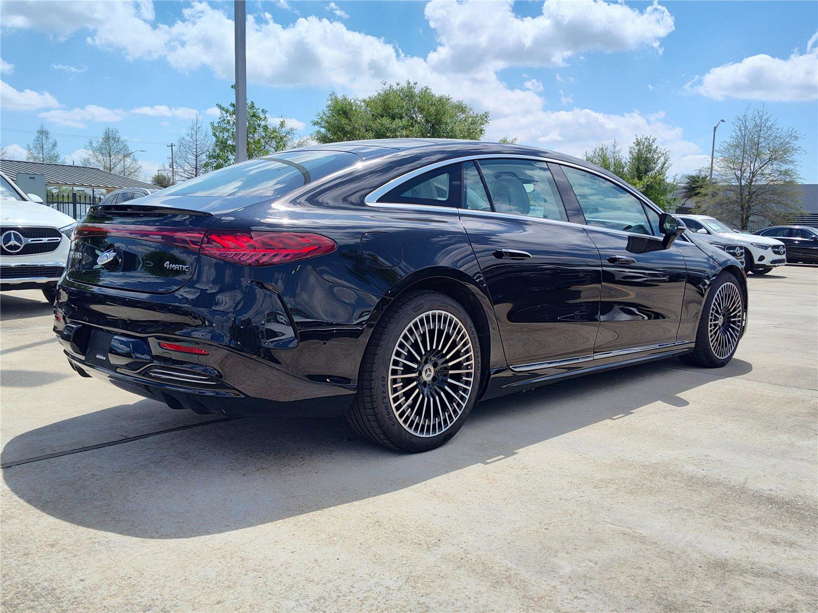 Certified 2022 Mercedes-Benz EQS 580 4MATIC Sedan image 6