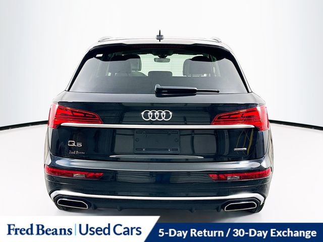 Used 2023 Audi Q5 2.0T Premium w/ Convenience Package image 6