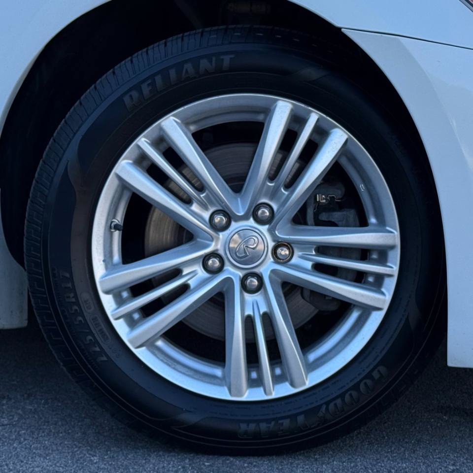 Used 2010 INFINITI G37 x Sedan w/ Premium Pkg AWD/4WD image 26