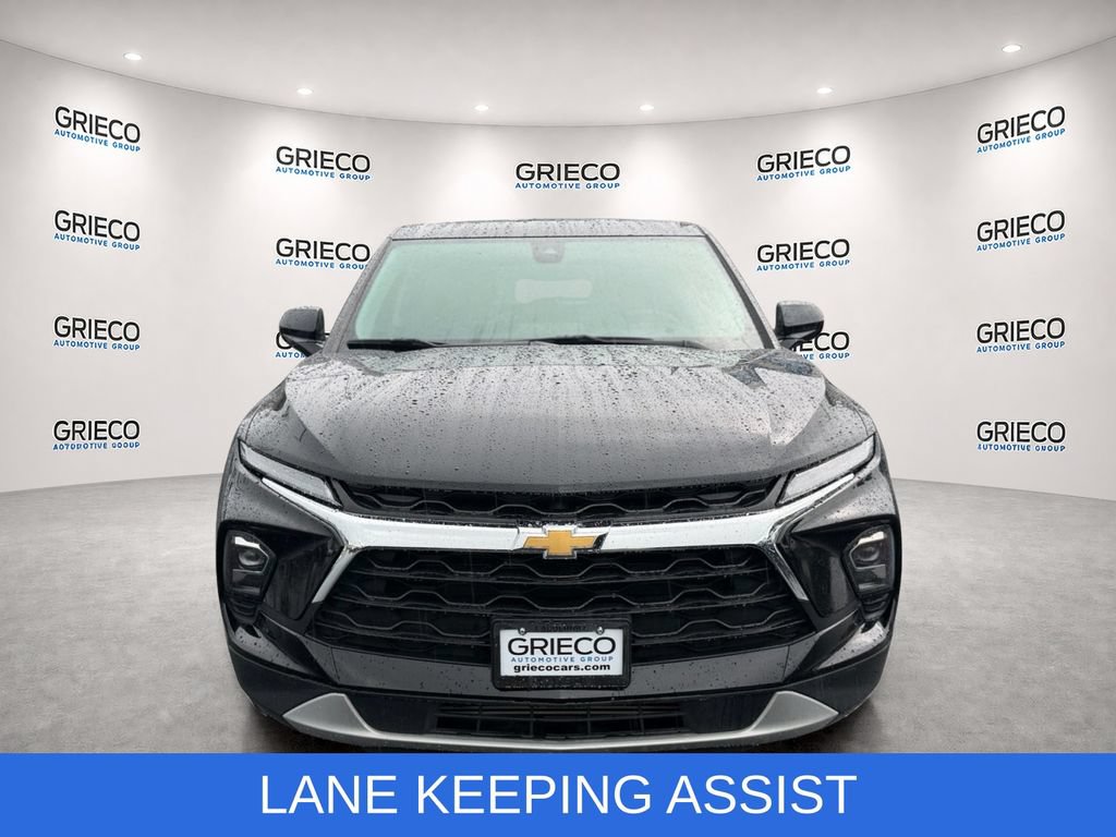 Certified 2025 Chevrolet Blazer LT FWD image 2