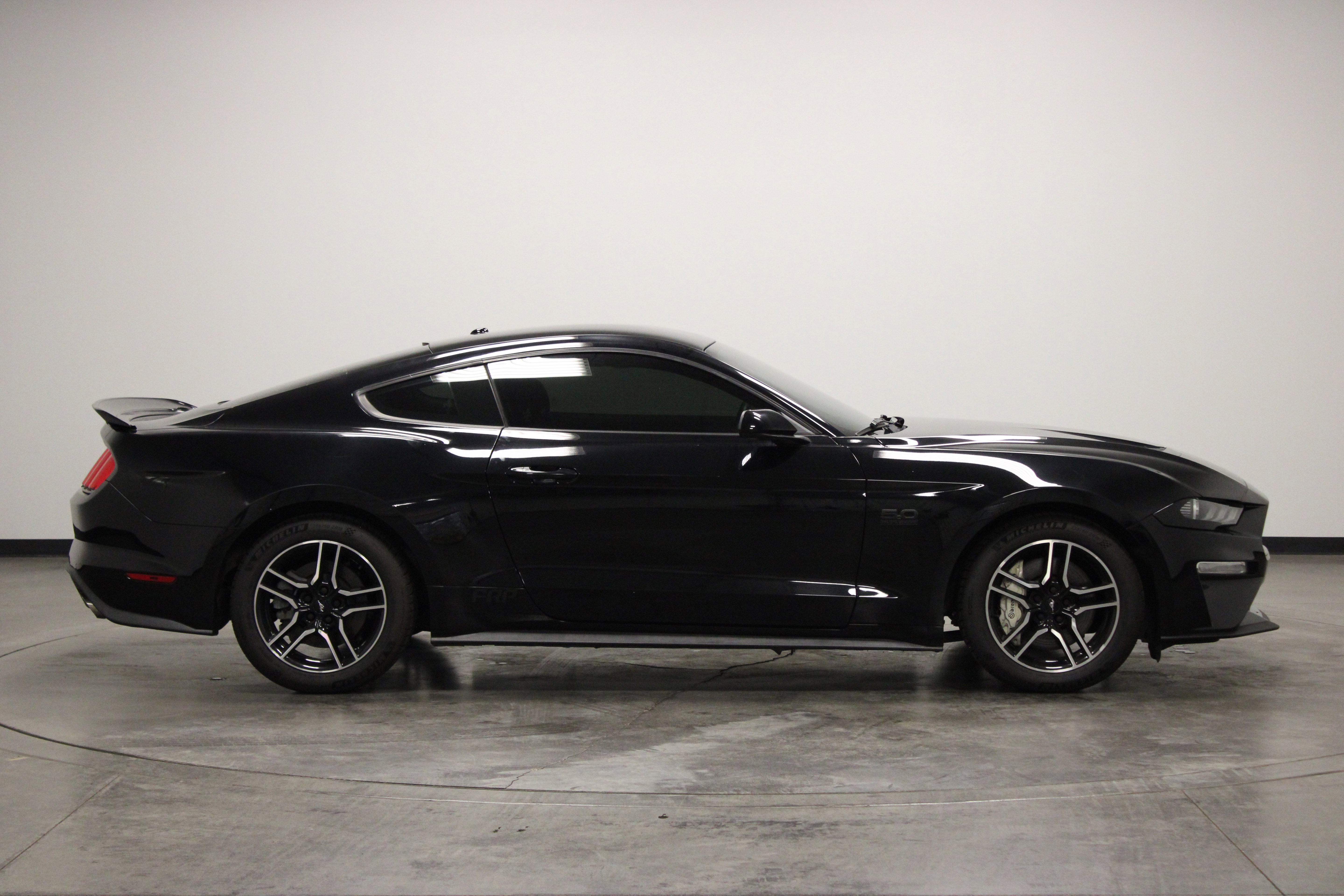 Used 2019 Ford Mustang GT RWD image 9