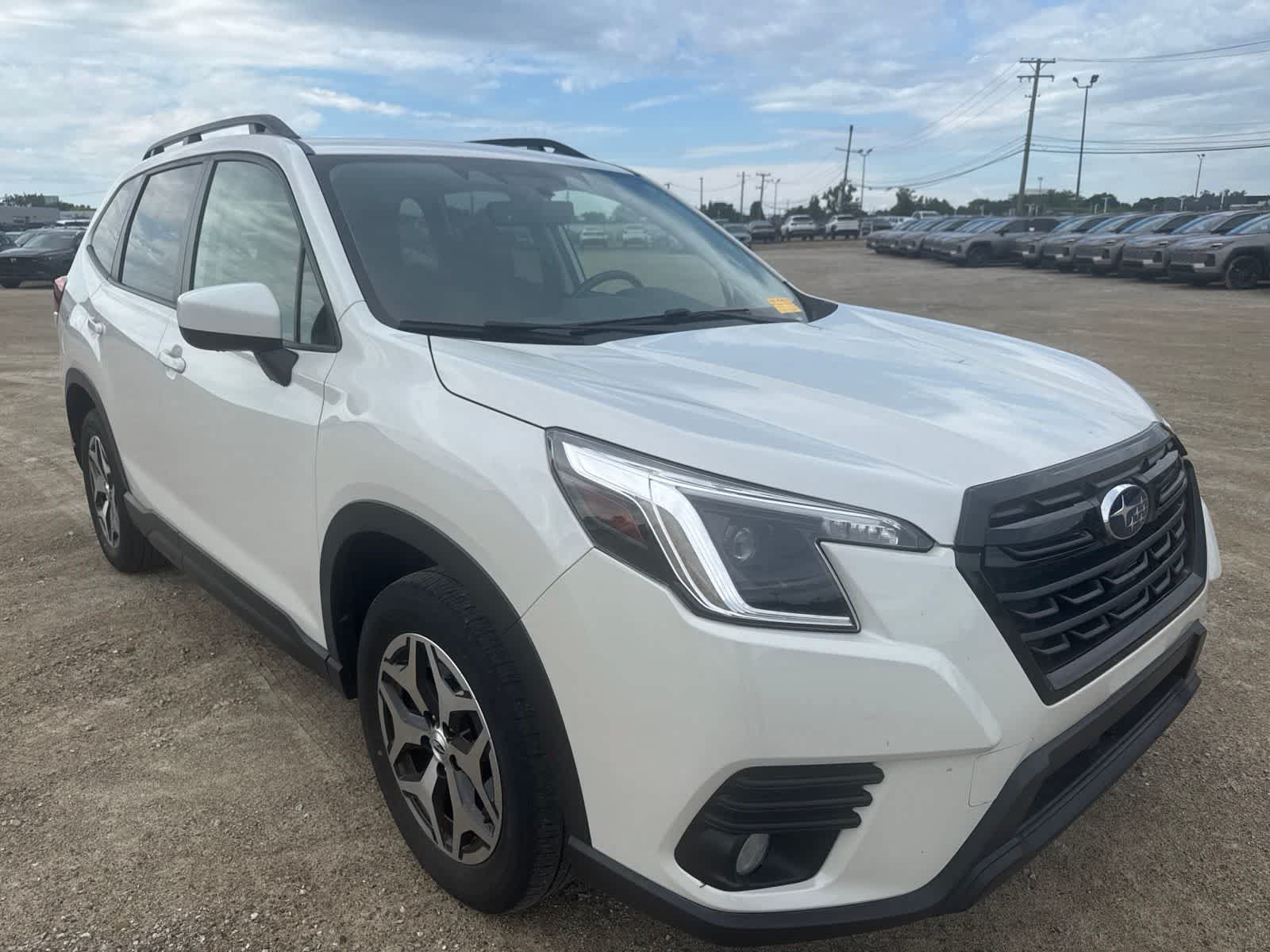Used 2023 Subaru Forester Premium AWD/4WD image 6