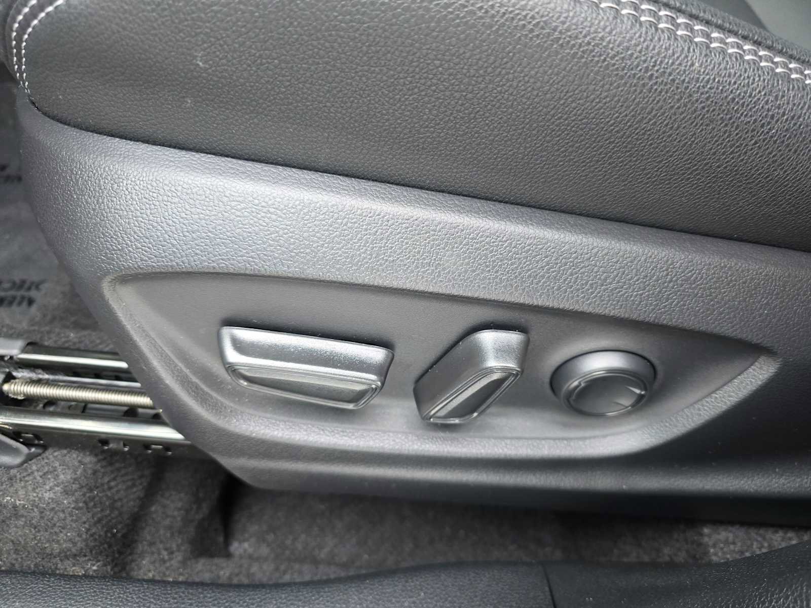 Certified 2026 Toyota Corolla Cross XLE w/ Convenience Package image 23