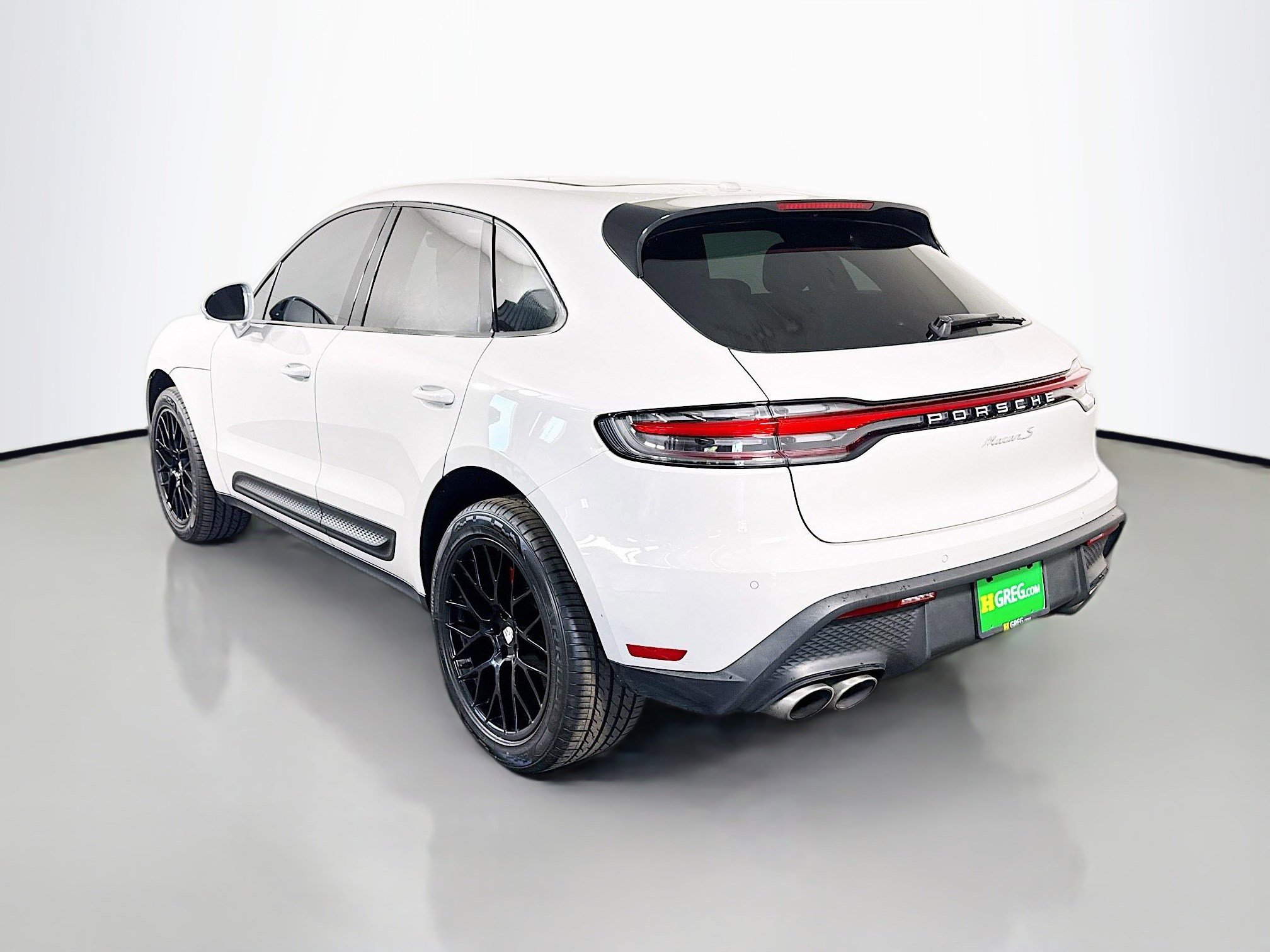 Used 2022 Porsche Macan S w/ Premium Package Plus image 7