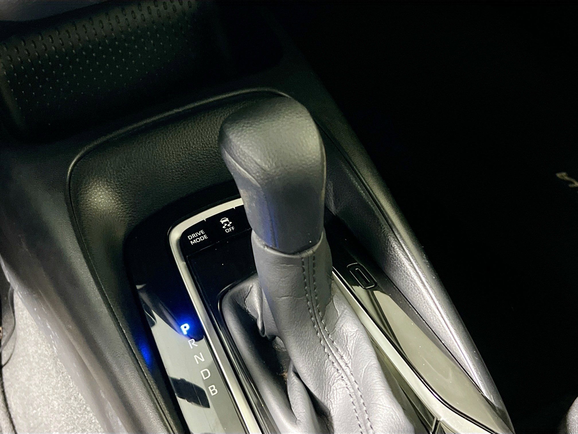 Used 2021 Toyota Corolla LE image 24