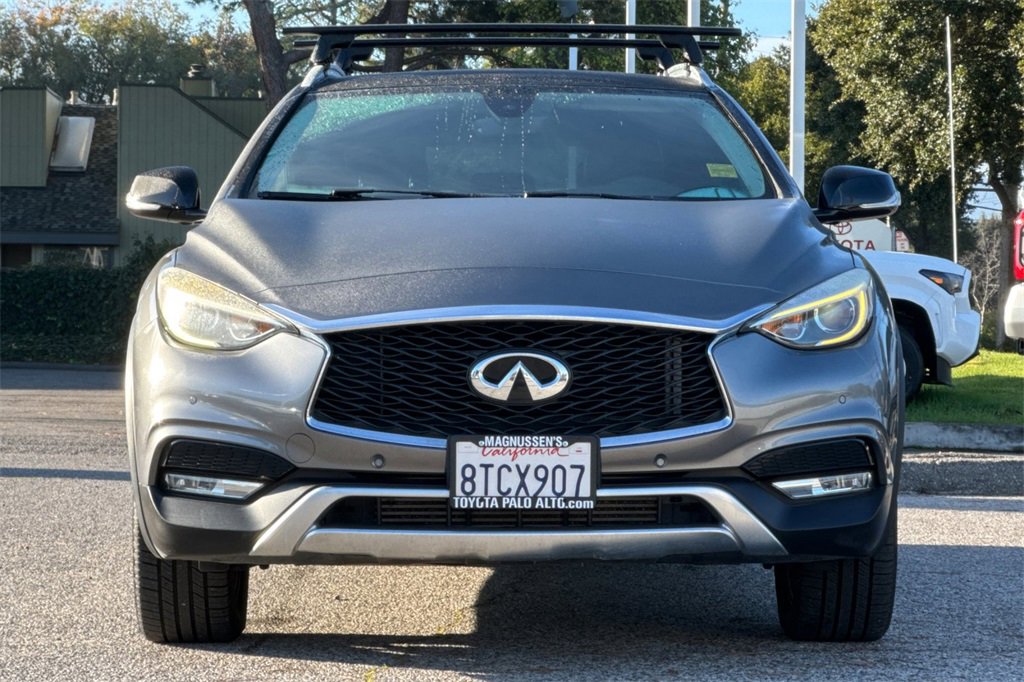 Used 2017 INFINITI QX30 Premium w/ Navigation Package image 8