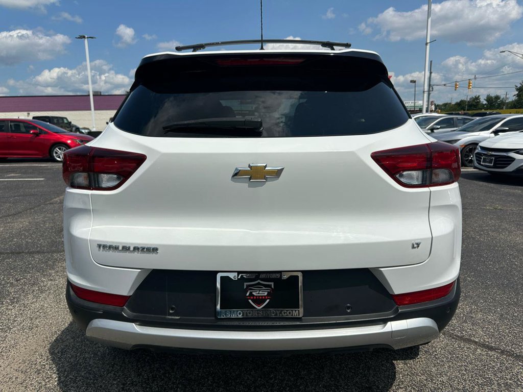 Used 2022 Chevrolet TrailBlazer LT w/ Convenience Package FWD image 5
