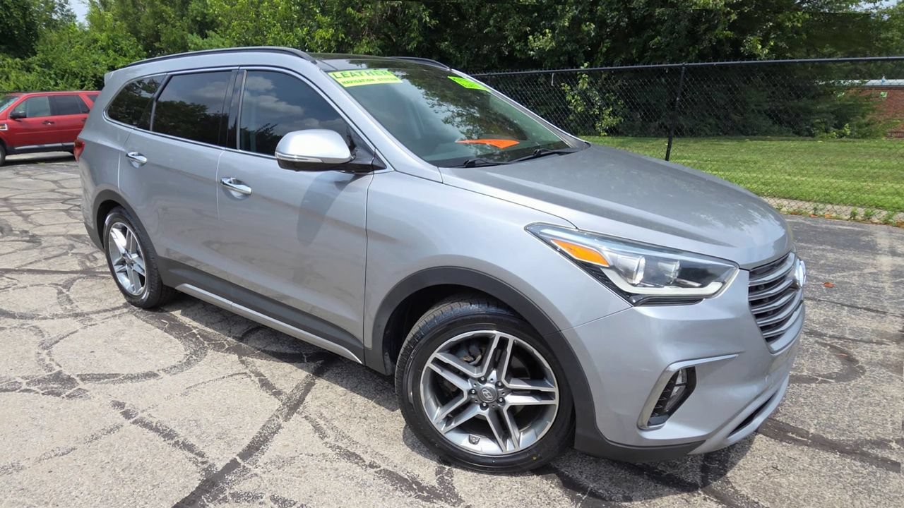 Used 2019 Hyundai Santa Fe XL FWD image 2