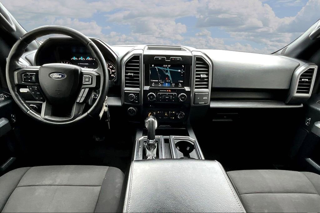 Used 2017 Ford F150 XLT w/ Equipment Group 302A Luxury AWD/4WD image 10