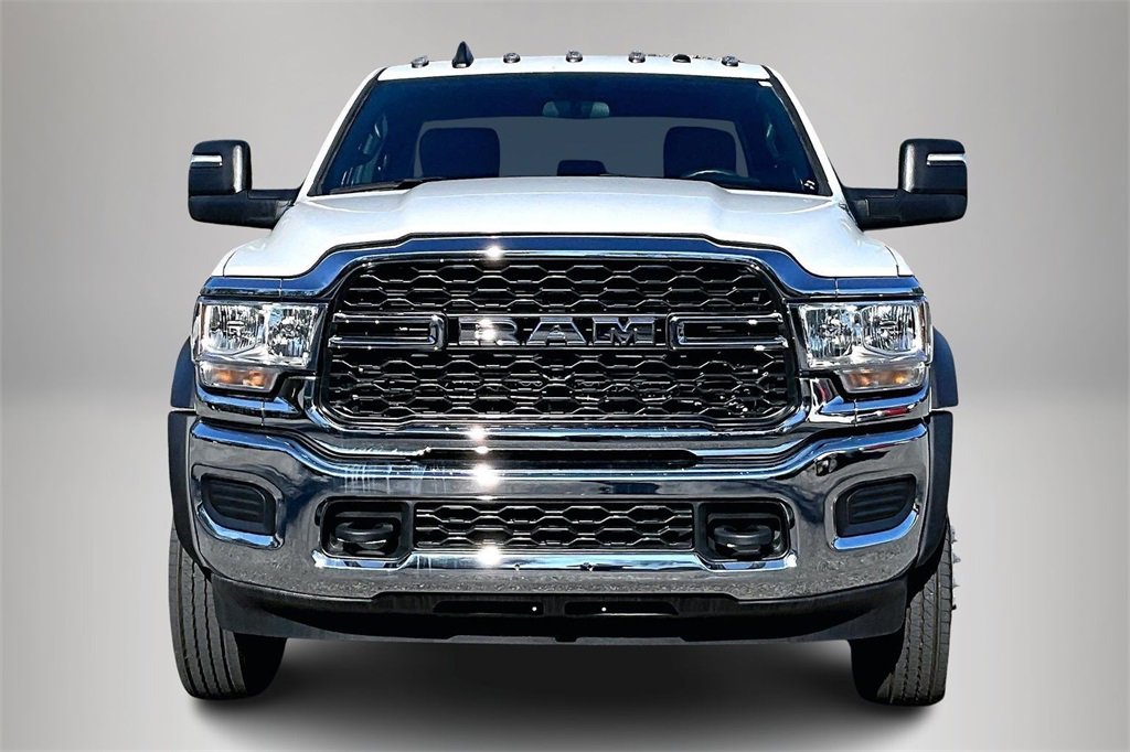 Used 2024 RAM 5500 Tradesman w/ Chrome Appearance Group image 4