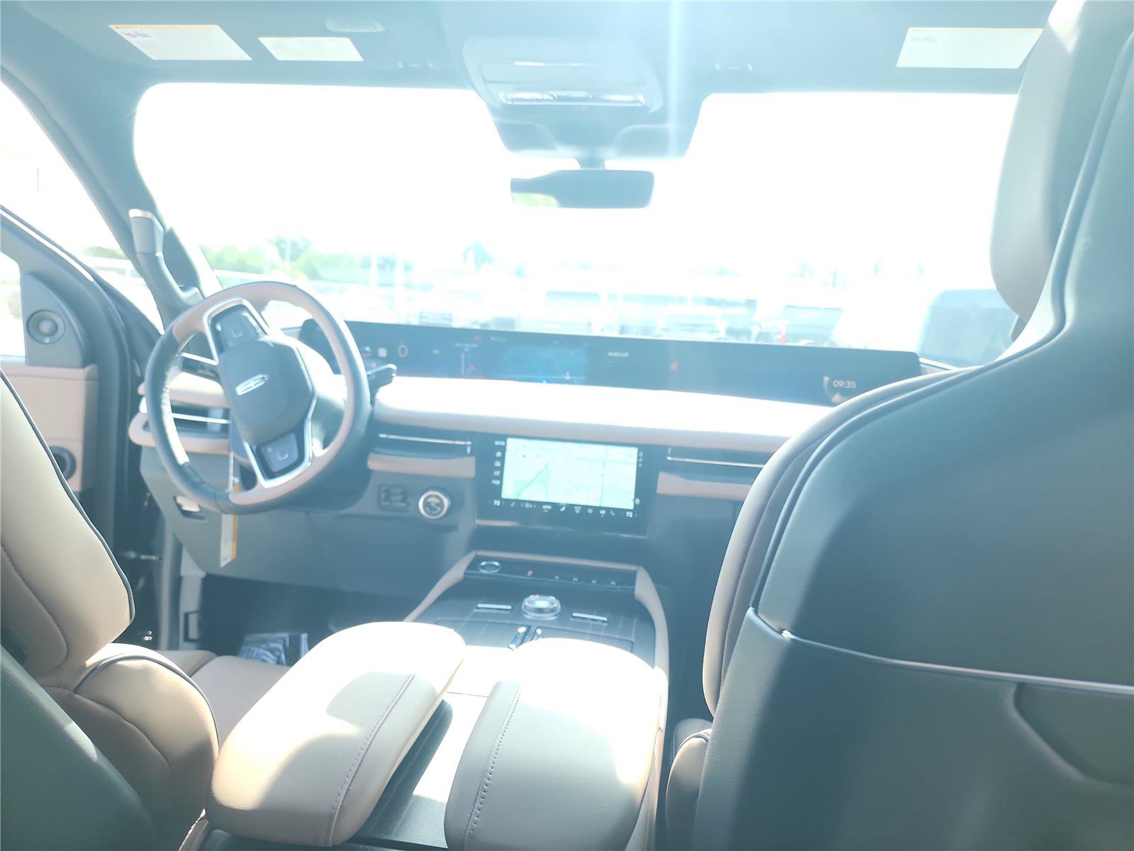 New 2027 Lincoln Navigator Black Label AWD/4WD image 25