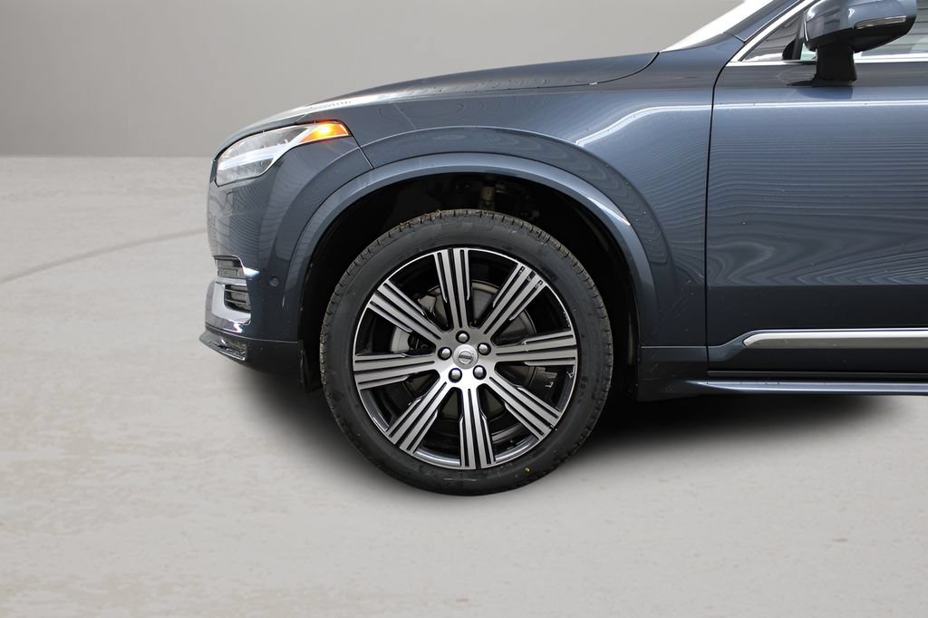 Certified 2023 Volvo XC90 B6 Ultimate w/ Protection Package Premier AWD/4WD image 5